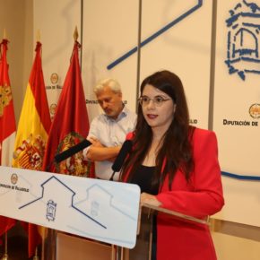 La diputada de Cultura, Gema Gómez, presenta el Ciclo de coloquios 'Nuestros toros, nuestras tradiciones', que tendrán lugar en distintas localidades de la provincia de Valladolid