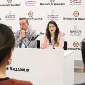 La diputada de Cultura y vicepresidenta de la Diputación, Gema Gómez, presenta la programación de Circuitos Escénicos-Red Provincial de Teatros de Valladolid 2023.